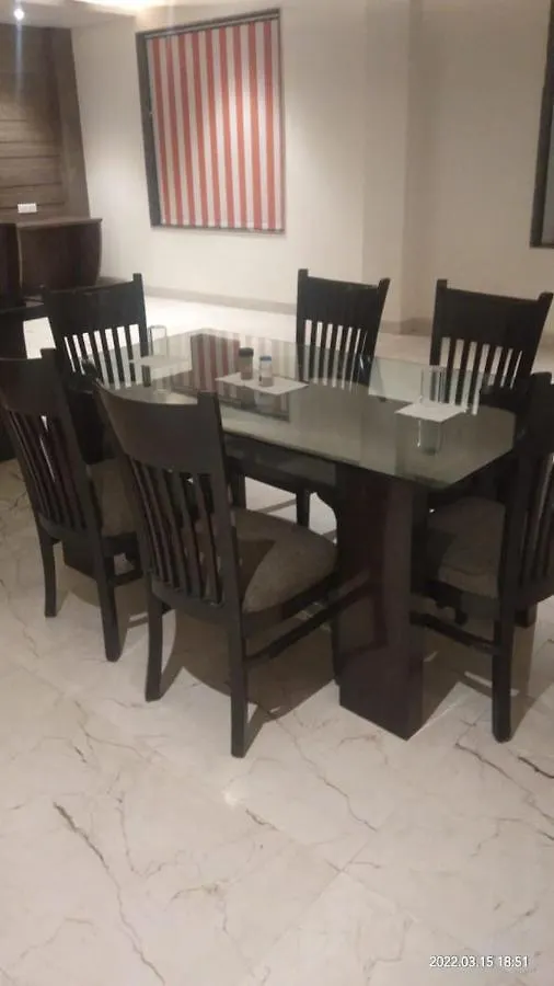 Alojamento de Acomodação e Pequeno-almoço Sourav Park Inn Agra